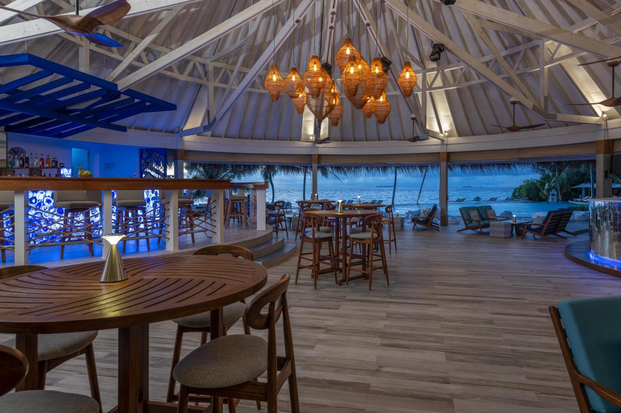 Ifuru Island Maldives منتجع