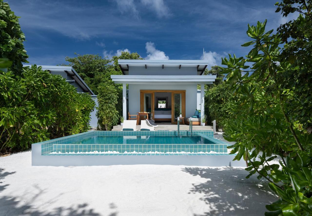 Курортний комплекс Ifuru Island Maldives 5*